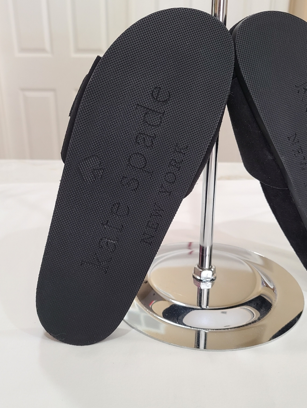 kate spade New York Della Slide Sandals Black Gold Buckle Size 7 - Picture 4 of 16